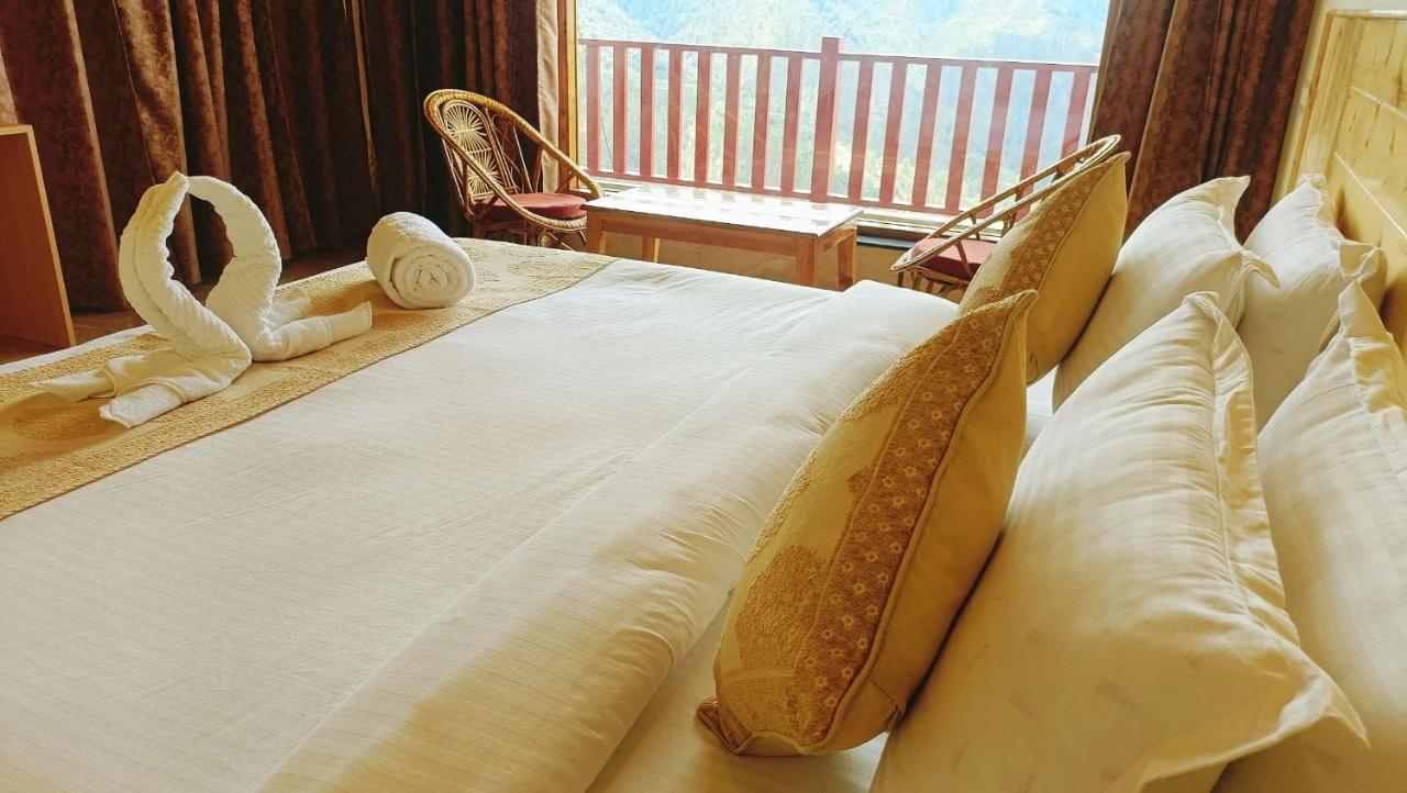 The Vintage Hill Village - Himalayan Boutique Resort Kanatal Εξωτερικό φωτογραφία