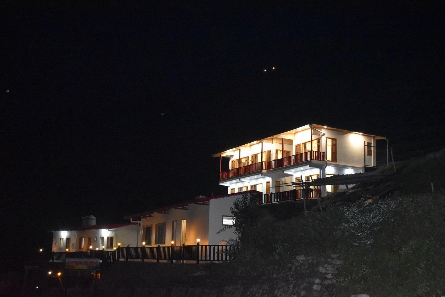 The Vintage Hill Village - Himalayan Boutique Resort Kanatal Εξωτερικό φωτογραφία