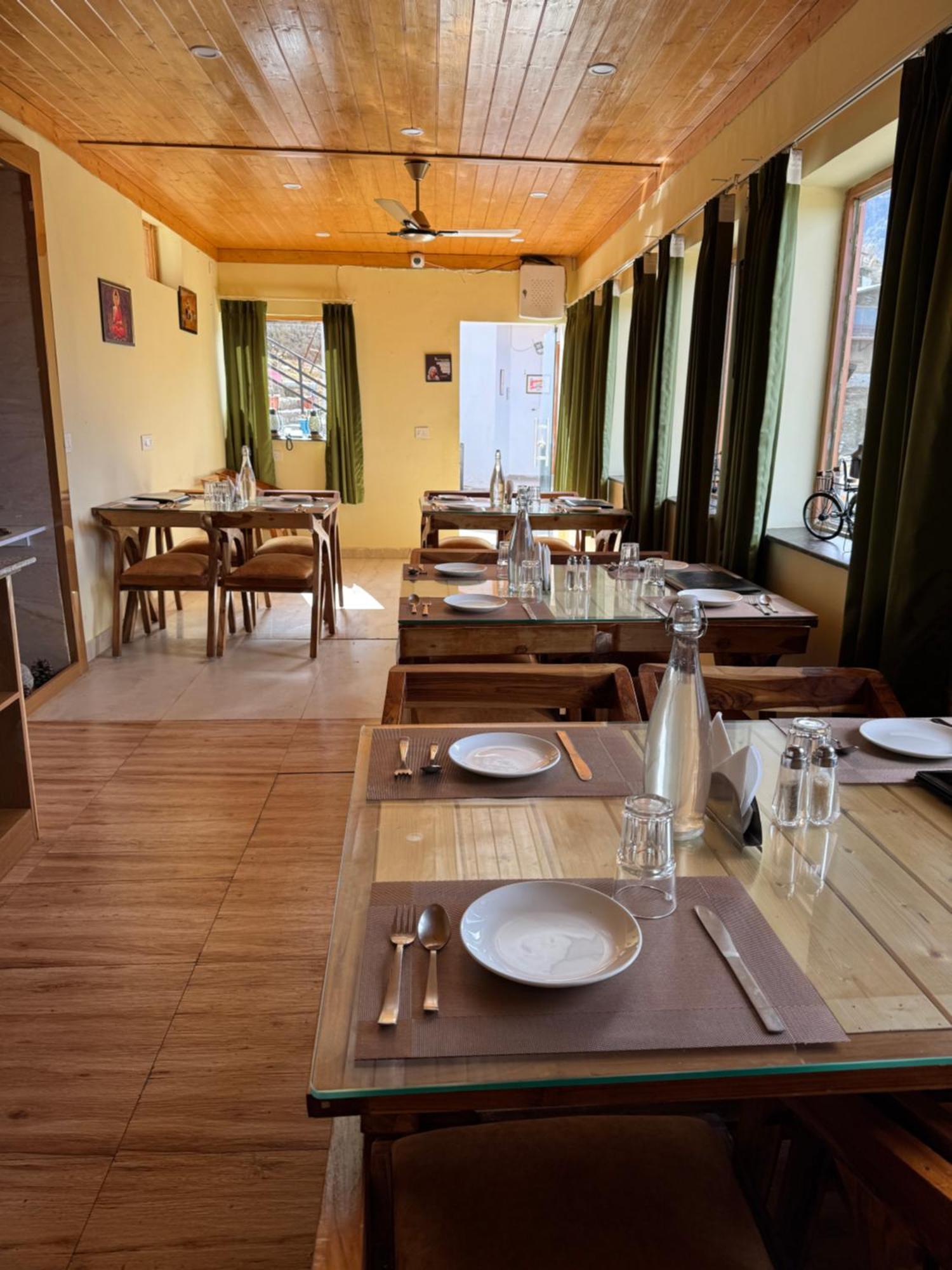 The Vintage Hill Village - Himalayan Boutique Resort Kanatal Εξωτερικό φωτογραφία
