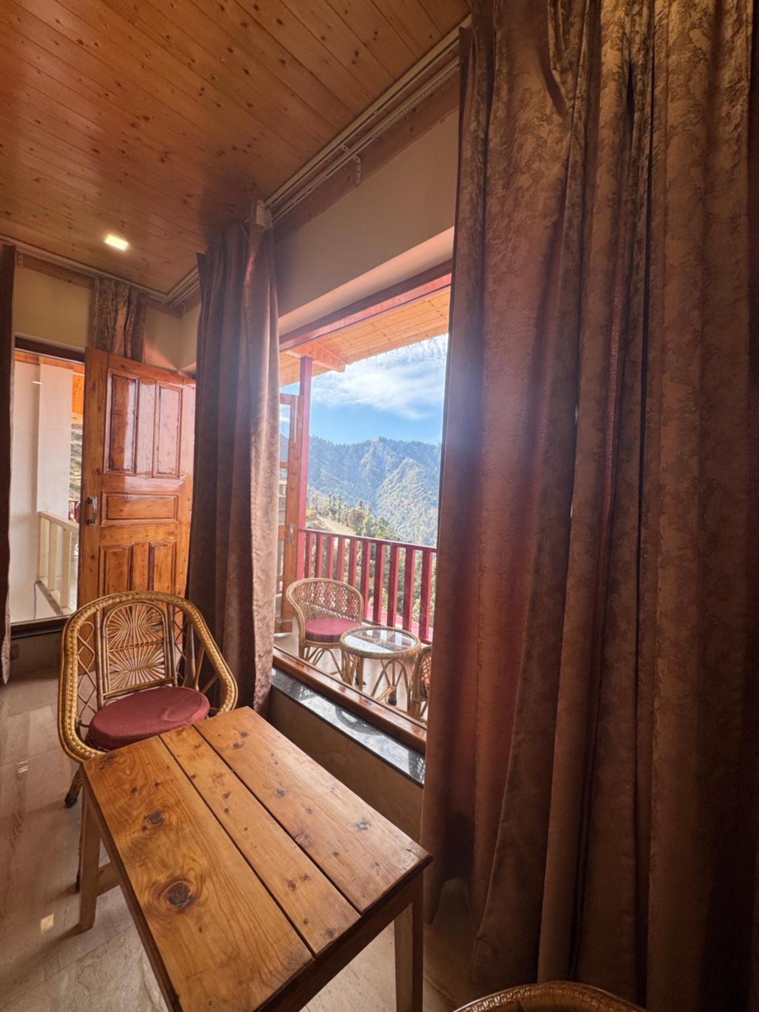 The Vintage Hill Village - Himalayan Boutique Resort Kanatal Εξωτερικό φωτογραφία