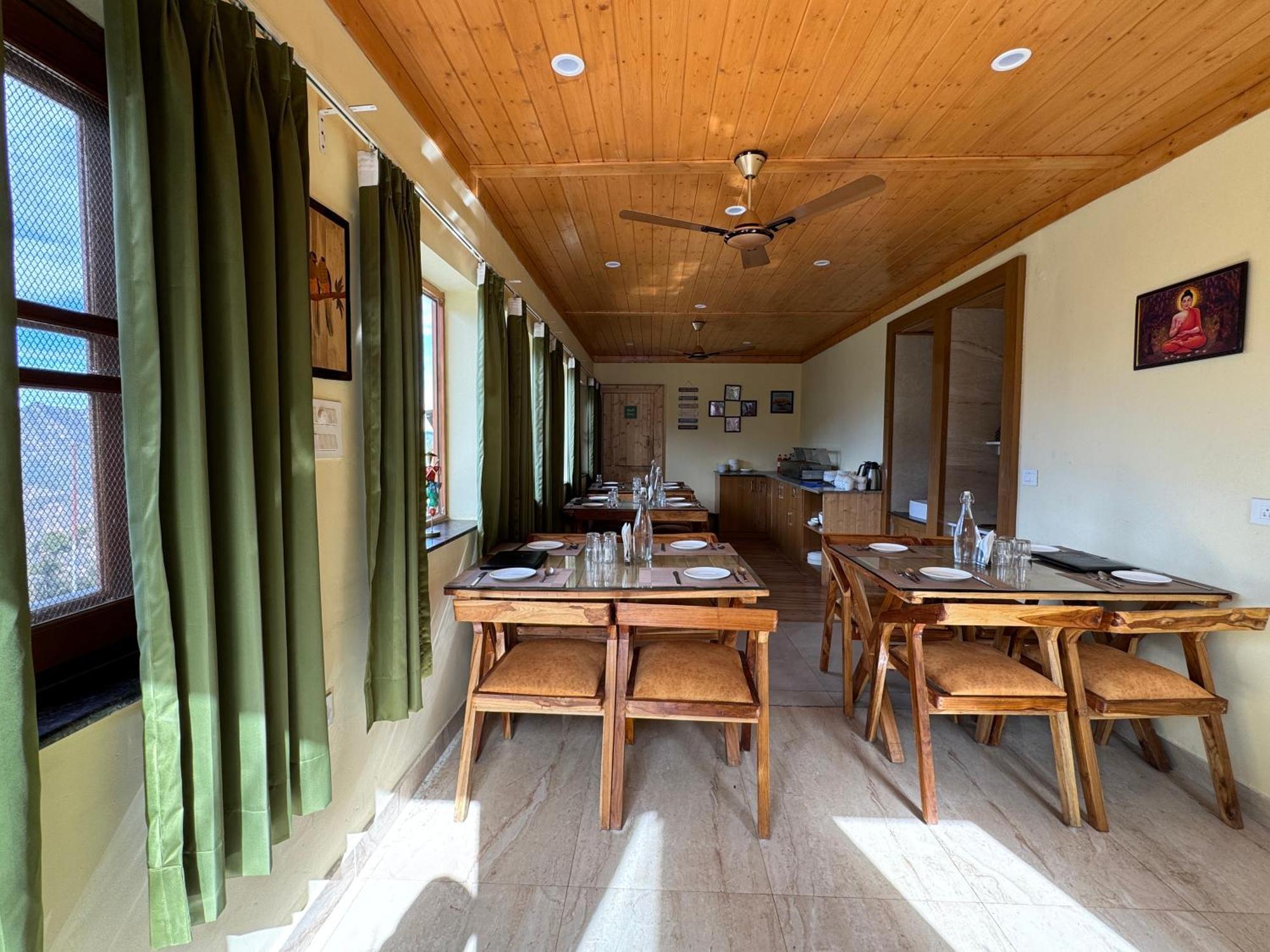 The Vintage Hill Village - Himalayan Boutique Resort Kanatal Εξωτερικό φωτογραφία