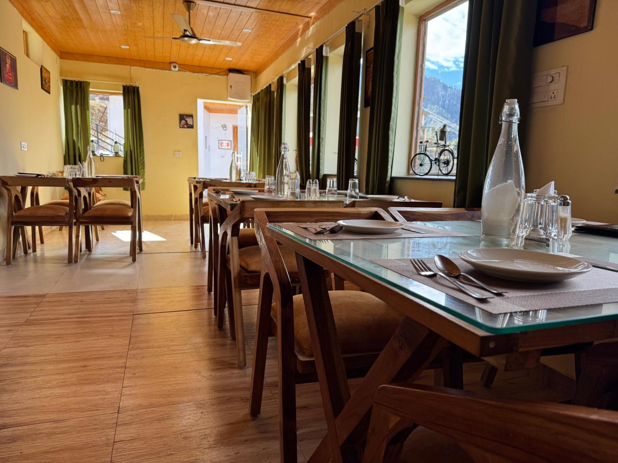 The Vintage Hill Village - Himalayan Boutique Resort Kanatal Εξωτερικό φωτογραφία