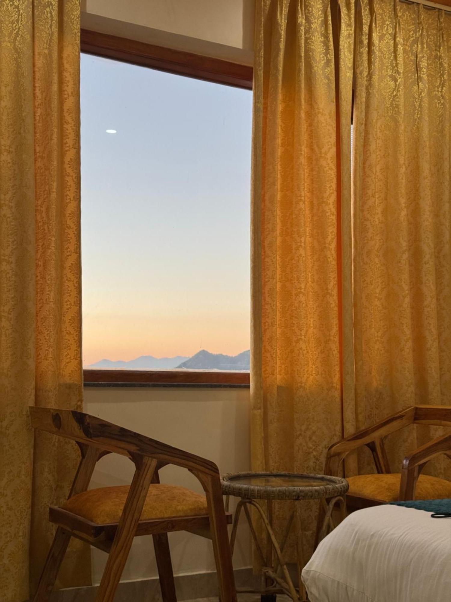 The Vintage Hill Village - Himalayan Boutique Resort Kanatal Εξωτερικό φωτογραφία
